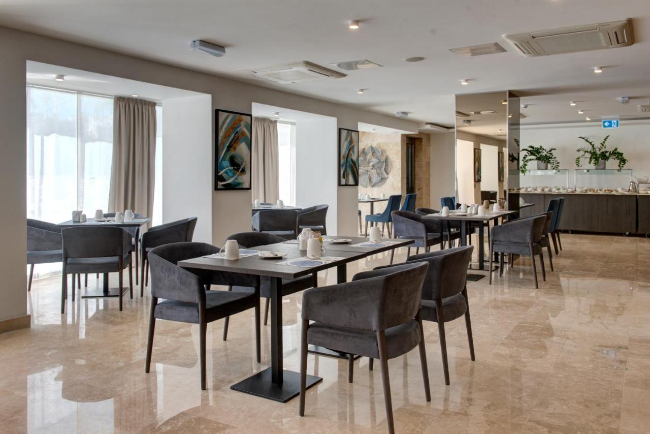 Urban Valley & Hotel 4*