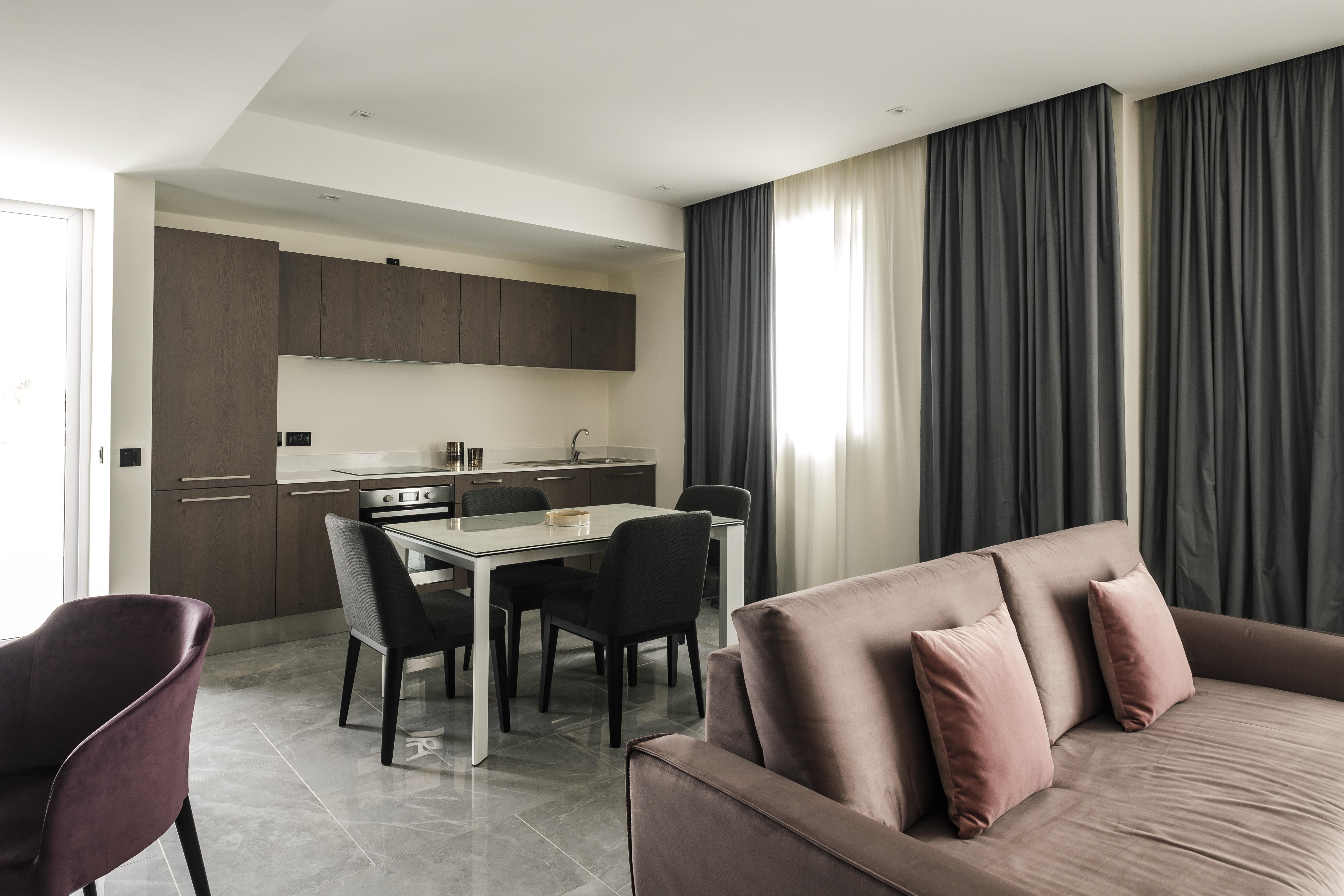 Hotel Urban Valley &